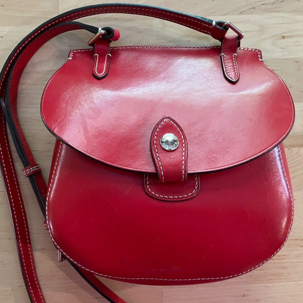 Dooney & Bourke Happy Bag Red leather crossbody holiday Christmas